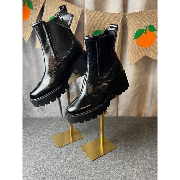 Dolce Vita Shoes - Dolce Vita Hawk H2O Black Crinkle Patent Leather Slip On Platform Boots Size 6